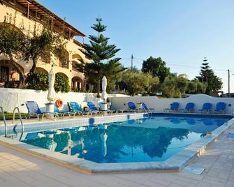 Hotel Marina - Kolios - Piscina