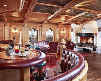 Relais&Châteaux Spa-Hotel Jagdhof - Neustift im Stubaital - Lounge