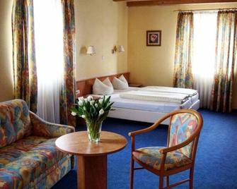 Hotel-Cafe Rathaus - Bad Abbach - Спальня