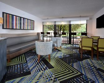 Holiday Inn Express Lynchburg By IHG - Lynchburg - Edificio