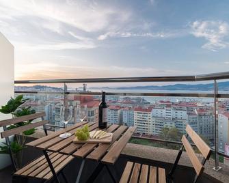 Suite Deluxe By Aragon - Vigo - Balkon