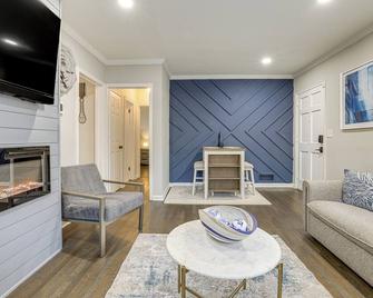 2 Mi to Midtown Chic Apartment in Atlanta! - Atlanta - Pokój dzienny