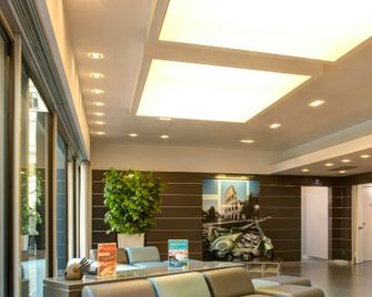 iQ Hotel Roma - Roma - Lobby