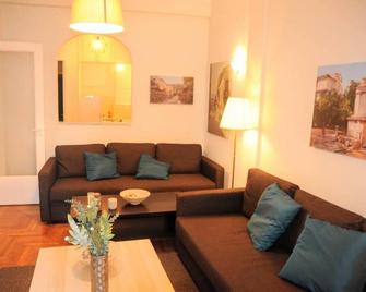 Comfortable apartment in Acropolis - Atenas - Sala de estar