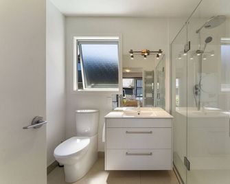 Luxury Retreat, amazing swim spa, wifi,central location - Taupo