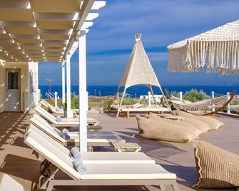Aliter Suites - Thera
