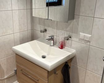 Loreley Hideaway - Nastätten - Baño