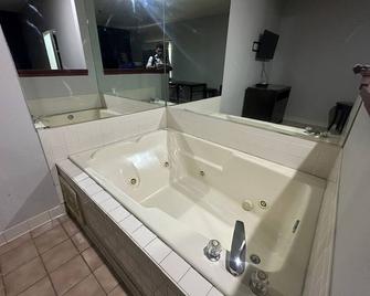 Budget Inn - Barnesville