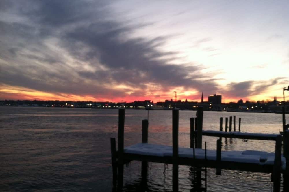 Thames Inn and Marina - Groton - Vista del exterior