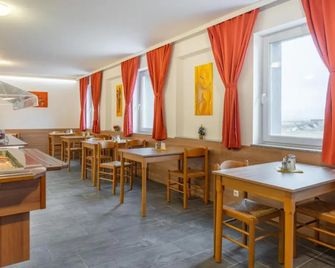 Oekotel Treffpunkt Föhrenhain - Gerasdorf bei Wien - Restaurant