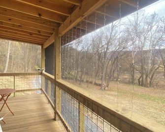 River House on the Shenandoah - Woodstock - Balcony
