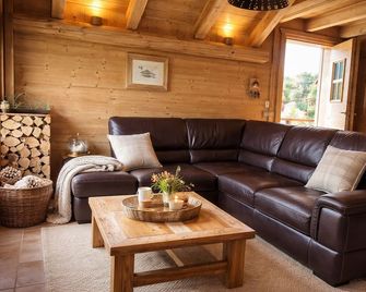 Apartment 8 Chalet 4 Premium Close Track Center Station - Saint-François-Longchamp - Living room