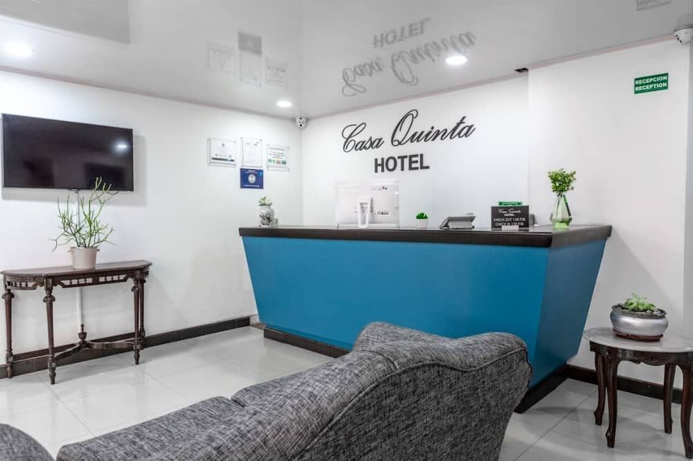 Casa Quinta Hotel Embajada - בוגוטה - דלפק קבלה