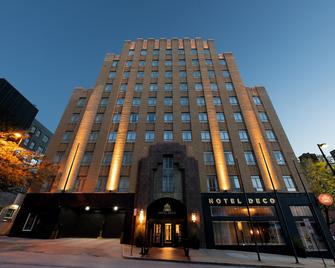 Hotel Deco - Omaha - Building