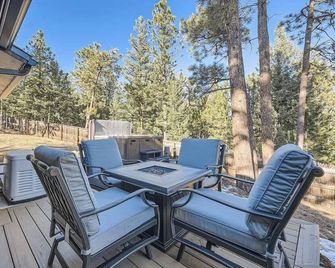 The Bear's Den - Hot Tub Retreat - Family Home - Morrison - Balcón