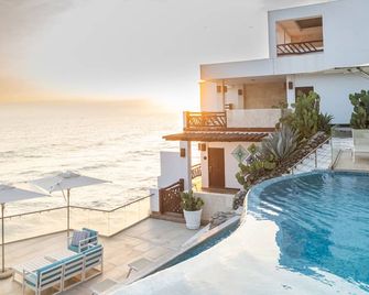 Hotel Los Farallones - La Libertad - Piscina