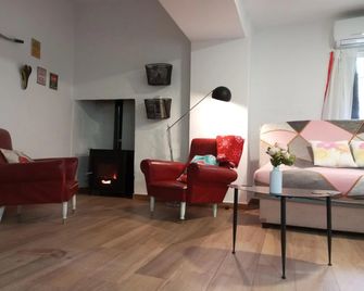 Casa singular y con encanto - Baena - Salon