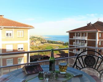 Helena Seaview & Beach-apartment - Montgat - Ban công