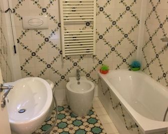 B&B Villa Zia Febronia - Patti - Baño