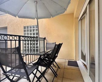 Palazzio 2, by Welcome to Cannes - Cannes - Balcón