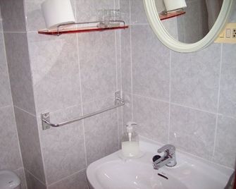 Hostal Muralla - Пласенсія - Ванна кімната