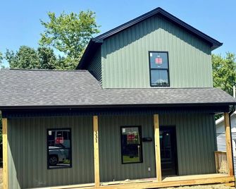 New 3-bedroom house in Hopkinsville, walking distance from Jennie Stuart - Hopkinsville - Edifício