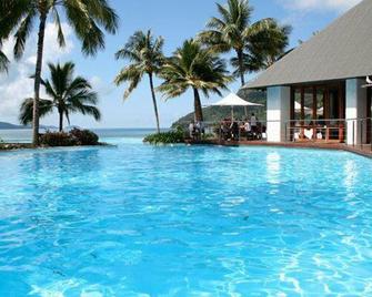 Lagoon Beachfront Lodge 206 on Hamilton Island by HamoRent - Hamilton Island - Piscina