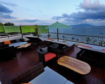 Capa Maumere - Maumere - Balcon