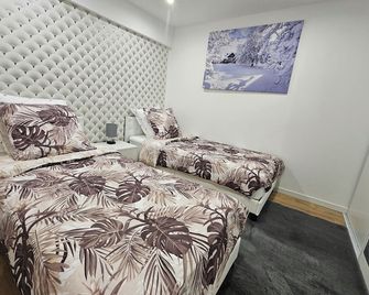 Salons Chènnevières 2 Chambres au Coeur de Conflans - Conflans-Sainte-Honorine - Chambre