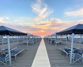 Tuscany Hotel Alle Dune - Marina di Castagneto