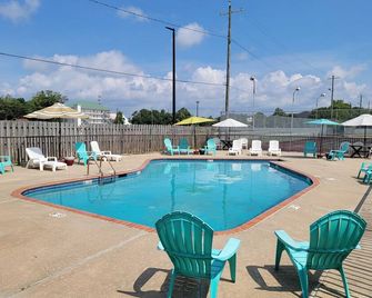 Twin Star Lodge - בילוקסי - בריכה