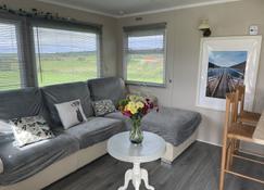 Farm stay property Pets and families welcome - Rossnowlagh - Living room