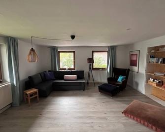 Ferienwohnung in Roßhaupten - Rosshaupten - Вітальня