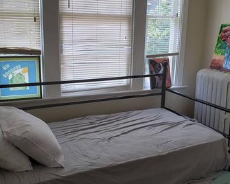 1 Stop/1 Shop! Large D.C. House-Pet Friendly/Big Backyard & Parking/Near Metro - Waszyngton - Sypialnia