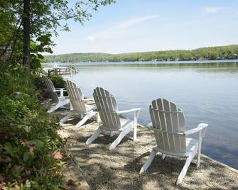 Camp Waneta On Lamoka Lake - Hammondsport - Patio
