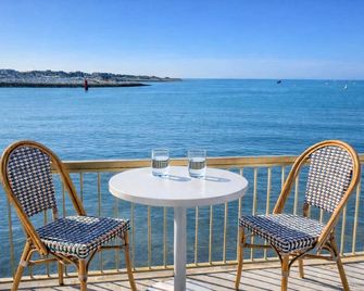 Hotel Les Brises - La Rochelle - Balkon