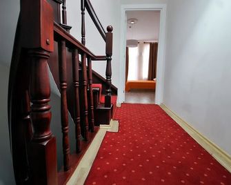 Apartof - Istanbul - Hallway