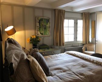 Good4yew Bnb - Zürich - Schlafzimmer