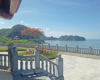 catba sunrise hotel - Cat Ba - Balcón