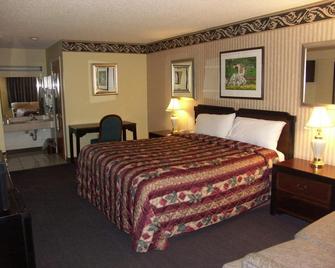 Deerwood Inn & Madison Campground - Madison - Bedroom