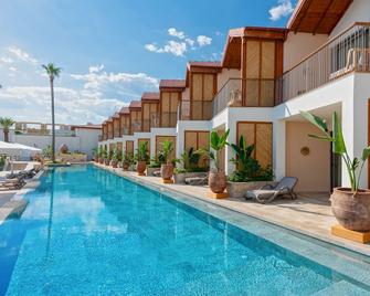 Day One Beach Resort & Spa - Adult Only - Alanya - Havuz