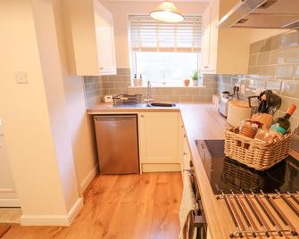 Rose Cottage - Brough - Кухня