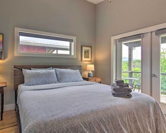 Modern Asheville Greenway Residence w/ 2 Decks! - 阿什維爾