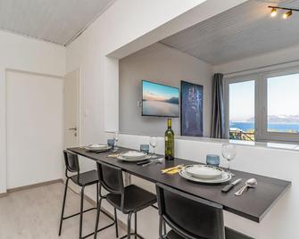Aurelius -Superior sea, bay & mountain view apt - Cavtat - Jadalnia
