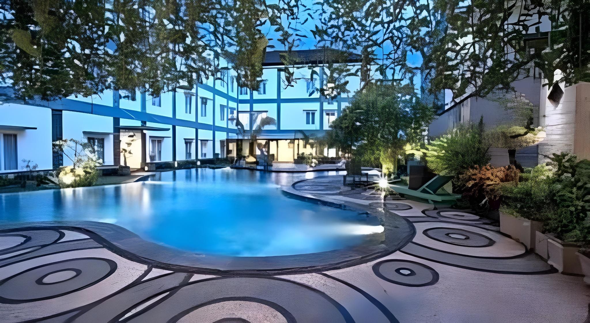 Puri Indah Hotel - Mataram - Pool