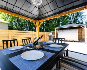 Home Away from Home Close to Kci Airport - Platte City - Патіо