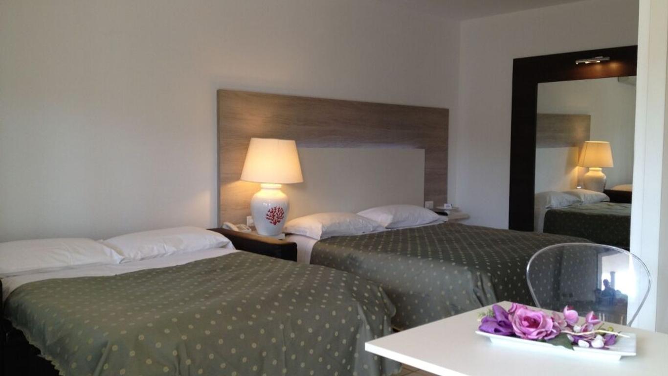 Hotel Ambrosio La Corte