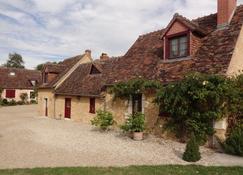 Gîte du brame, live in the middle of nature - Châteauroux - Edificio