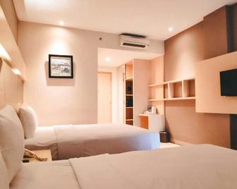 Emerald Hotel Pangandaran - Pangandaran - Bedroom