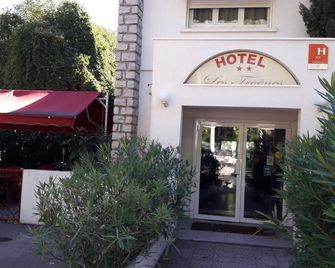 Hotel les Troenes - Montpellier - Bâtiment